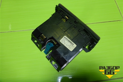 Пепельница передняя (A1648100130) для Mercedes Benz ML-Klass W164 c 2005-2011г (МЛ)