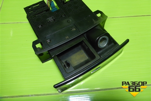 Пепельница передняя (A1648100130) для Mercedes Benz ML-Klass W164 c 2005-2011г (МЛ)