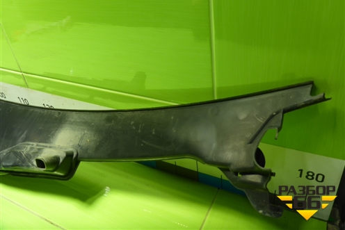 Решетка стеклоочистителей (A1648300228) для Mercedes Benz ML-Klass W164 c 2005-2011г (МЛ)