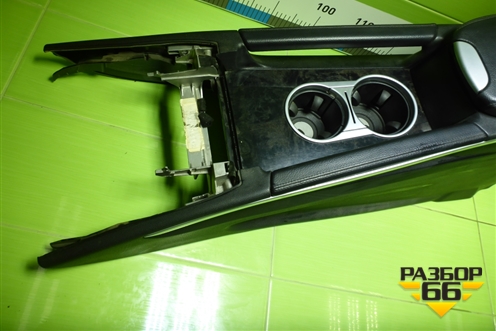 Подлокотник для Mercedes Benz ML-Klass W164 c 2005-2011г (МЛ)