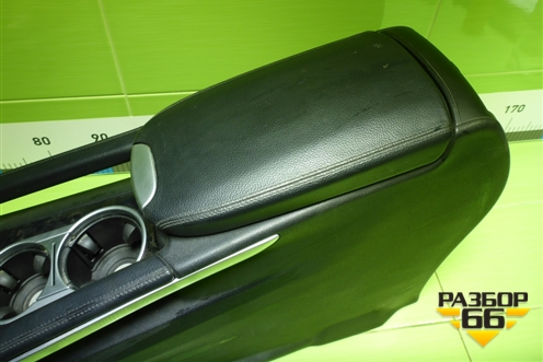 Подлокотник для Mercedes Benz ML-Klass W164 c 2005-2011г (МЛ)