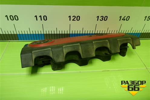 Накладка декоративная на двигатель (2.0л BLY) (06F129208C) для Volkswagen Golf V с 2003-2009г (Гольф 5)