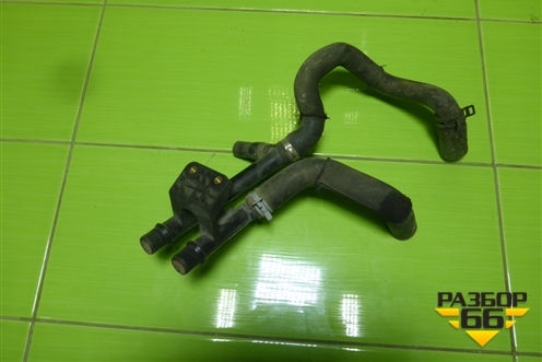 Трубки системы охлаждения (1320823) для Land Rover Range Rover 4 с 2013-2022г (Вог)