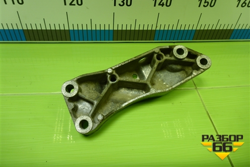 Кронштейн КПП левый (АКПП) (1K0199117) для Volkswagen Golf V с 2003-2009г (Гольф 5)