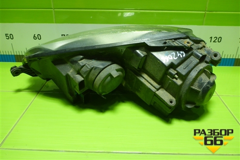 Фара правая (галоген) (20A317B52B) для Volkswagen Golf V с 2003-2009г (Гольф 5)