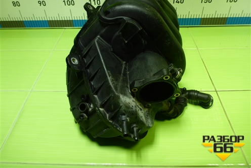 Коллектор впускной (2.0л BLY) (06F133210N) для Volkswagen Golf V с 2003-2009г (Гольф 5)