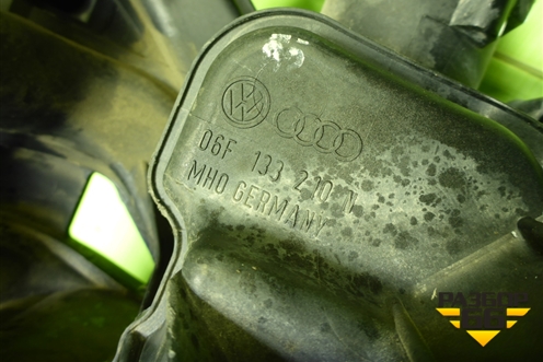 Коллектор впускной (2.0л BLY) (06F133210N) для Volkswagen Golf V с 2003-2009г (Гольф 5)