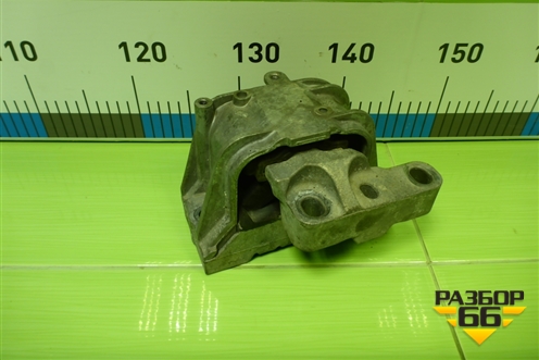 Опора двигателя правая (2.0л BLY) для Volkswagen Golf V с 2003-2009г (Гольф 5)