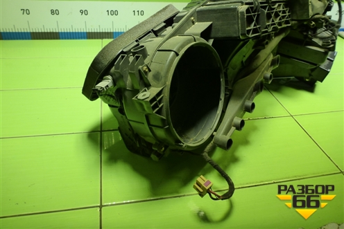 Корпус отопителя (1K1820308B) для Volkswagen Golf V с 2003-2009г (Гольф 5)