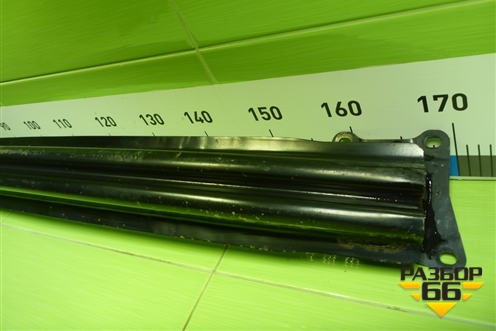 Усилитель заднего бампера (1K0807305B) для Volkswagen Golf V с 2003-2009г (Гольф 5)