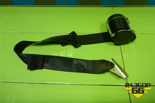 Ремень безопасности задний правый (1K6857806) для Volkswagen Golf V с 2003-2009г (Гольф 5)