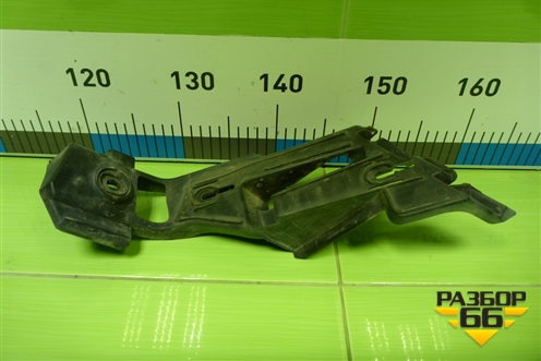 Кронштейн заднего бампера левый (1K6807393) для Volkswagen Golf V с 2003-2009г (Гольф 5)