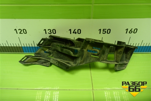 Кронштейн заднего бампера левый (1K6807393) для Volkswagen Golf V с 2003-2009г (Гольф 5)