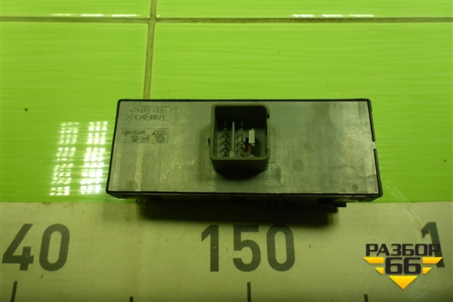 Модуль управления стеклоподъёмниками (1K4959857) для Volkswagen Golf V с 2003-2009г (Гольф 5)