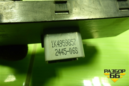 Модуль управления стеклоподъёмниками (1K4959857) для Volkswagen Golf V с 2003-2009г (Гольф 5)