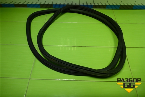 Уплотнитель двери задней левой для Volkswagen Golf V с 2003-2009г (Гольф 5)