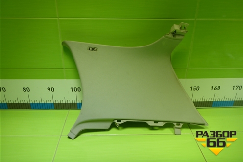 Обшивка стойки задняя верхняя правая (1K4867296B) для Volkswagen Golf V с 2003-2009г (Гольф 5)