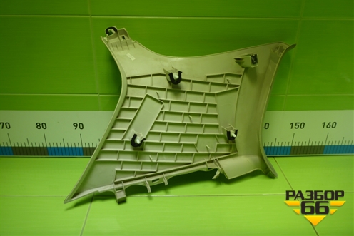 Обшивка стойки задняя верхняя правая (1K4867296B) для Volkswagen Golf V с 2003-2009г (Гольф 5)