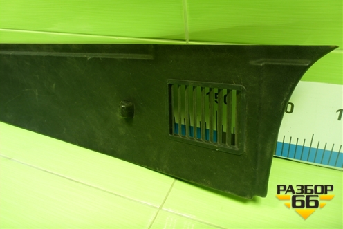 Обшивка багажника правая (задняя) (A4636941025) для Mercedes Benz G-Klass W463 с1989г (Гелендваген)