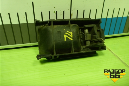 Ручка внутренняя двери передней левой (A0007600461) для Mercedes Benz G-Klass W463 с1989г (Гелендваген)