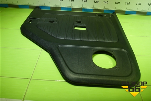 Обшивка двери задней левой под электрику для Mercedes Benz G-Klass W463 с1989г (Гелендваген)