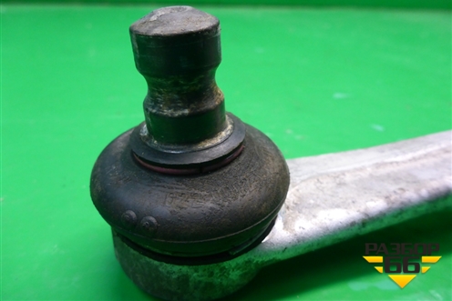 Рычаг передний правый верхний (передний) для Audi A4 (В8) с 2007-2015г (А4)