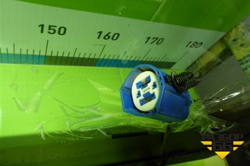 Стекло лобовое (с обогревом под датчик дождя) для Geely Monjaro с 2021г (Монджаро)