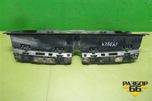 Кронштейн заднего бампера центральный (51127226939) для BMW X5 E70 с 2007-2013г (Х5 Е70)