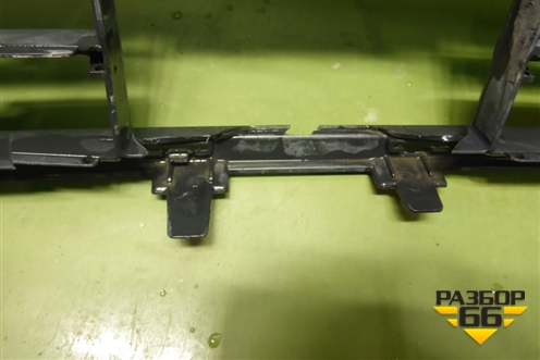 Решетка в передний бампер центральная (6600208870) для Geely Tugella с 2019г (Тугелла)