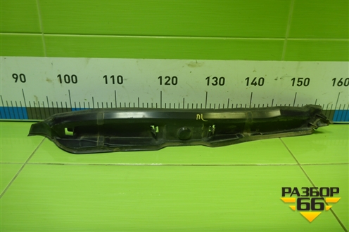 Пыльник переднего крыла левого (6RU821111) для Volkswagen Polo (седан) с 2010г (Поло)