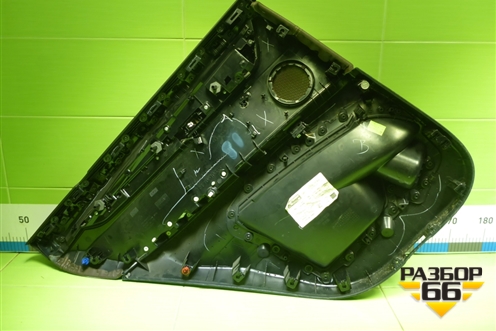 Обшивка двери задней правой под электрику (737004005) для BMW X5 F15 с 2013г (Х5 Ф15)