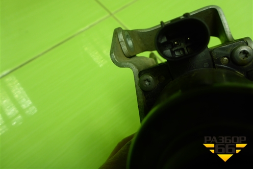 Кран отопителя (11538572123) для BMW X5 F15 с 2013г (Х5 Ф15)