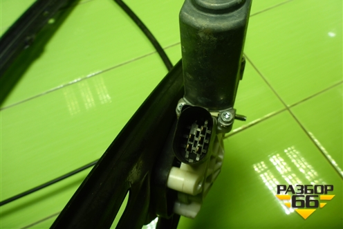 Стеклоподъёмник электрический передний правый для BMW X5 F15 с 2013г (Х5 Ф15)