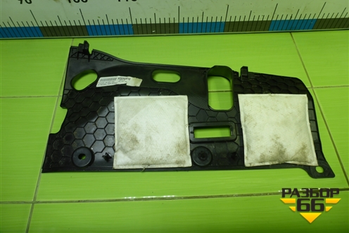 Накладка на торпедо (под бордачком) (51459252420) для BMW X5 F15 с 2013г (Х5 Ф15)