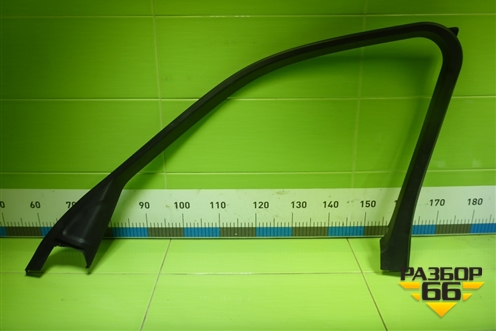 Накладка двери передней правой (на рамку) (51337299532) для BMW X5 F15 с 2013г (Х5 Ф15)