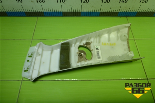 Обшивка стойки центральная верхняя правая (51437284708) для BMW X5 F15 с 2013г (Х5 Ф15)