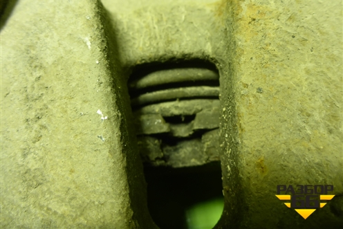 Суппорт передний правый для BMW X5 F15 с 2013г (Х5 Ф15)