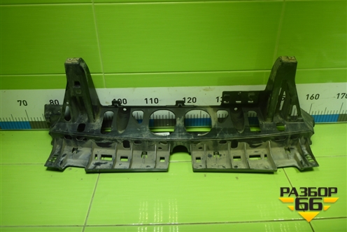 Кронштейн заднего бампера центральный (51127294391) для BMW X5 F15 с 2013г (Х5 Ф15)