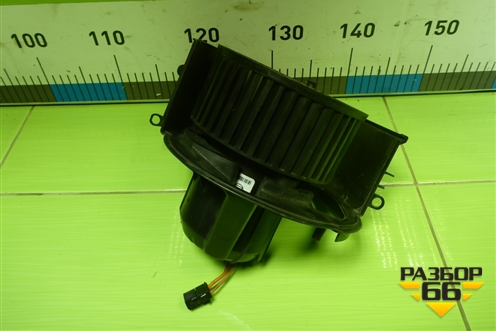 Моторчик отопителя (T1028989C) для BMW X5 F15 с 2013г (Х5 Ф15)