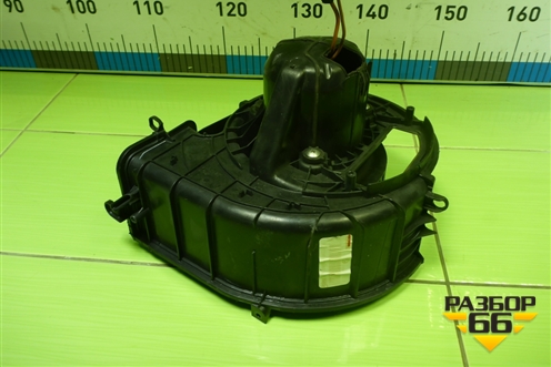 Моторчик отопителя (T1028989C) для BMW X5 F15 с 2013г (Х5 Ф15)