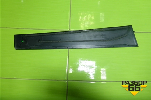 Накладка двери задней правой (на рамку) (75761) для Toyota Camry V70 с 2017г (Камри)