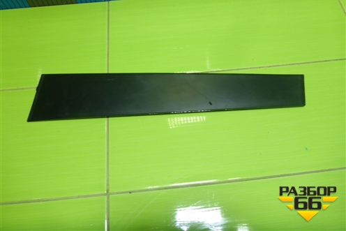 Накладка двери задней правой (на рамку) (75761) для Toyota Camry V70 с 2017г (Камри)