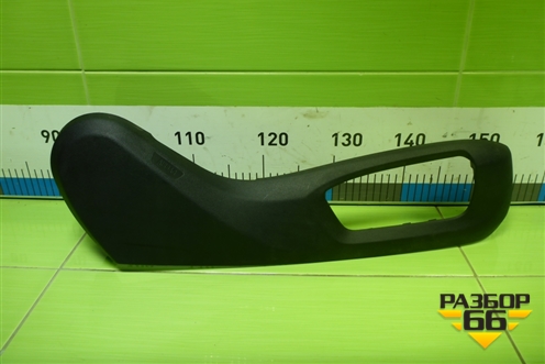 Накладка внутренняя (на переднее правое сиденье) (52107317440) для BMW X5 F15 с 2013г (Х5 Ф15)