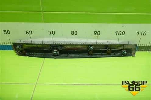 Накладка двери задней левой (7574260290) для Toyota Land Cruiser (200) с 2008г (Ленд Крузер)