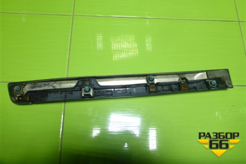 Накладка двери задней левой (7574260290) для Toyota Land Cruiser (200) с 2008г (Ленд Крузер)