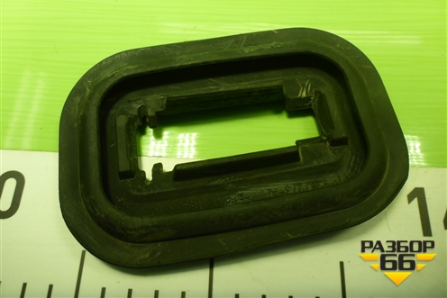 Пыльник (64119287273) для BMW X5 F15 с 2013г (Х5 Ф15)