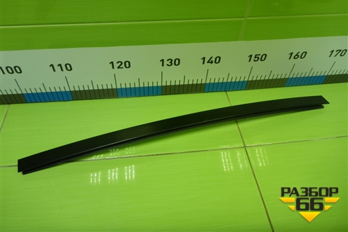 Направляющая стекла (задняя левая) (7289655) для BMW X5 F15 с 2013г (Х5 Ф15)