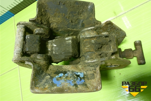 Замок кабины гидравлический (20443002) для Volvo TRUCK FM с 2001-2013г (ФМ)