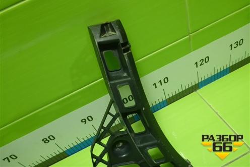 Кронштейн заднего бампера левый (6RU807393) для Volkswagen Polo (седан) с 2010г (Поло)