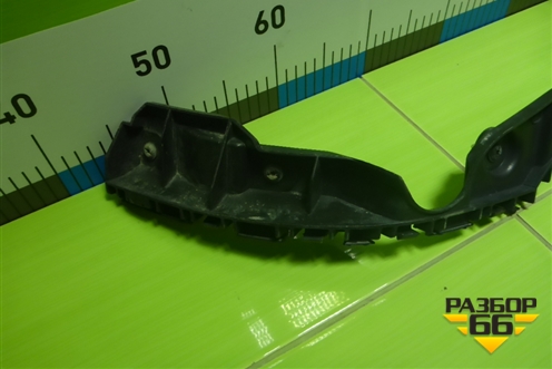 Кронштейн заднего бампера левый (6RU807393) для Volkswagen Polo (седан) с 2010г (Поло)